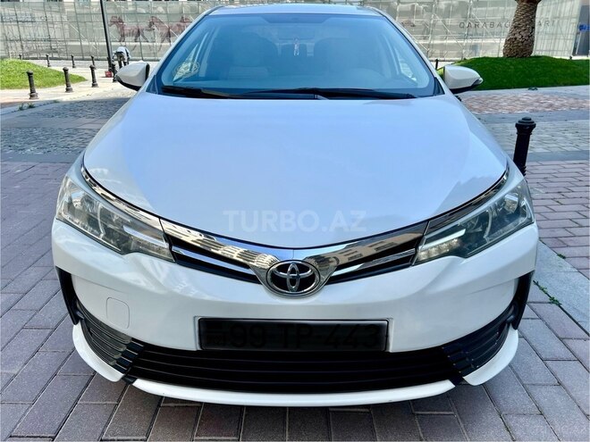 Toyota Corolla 2018, 202,000 km - 1.6 l - Bakı