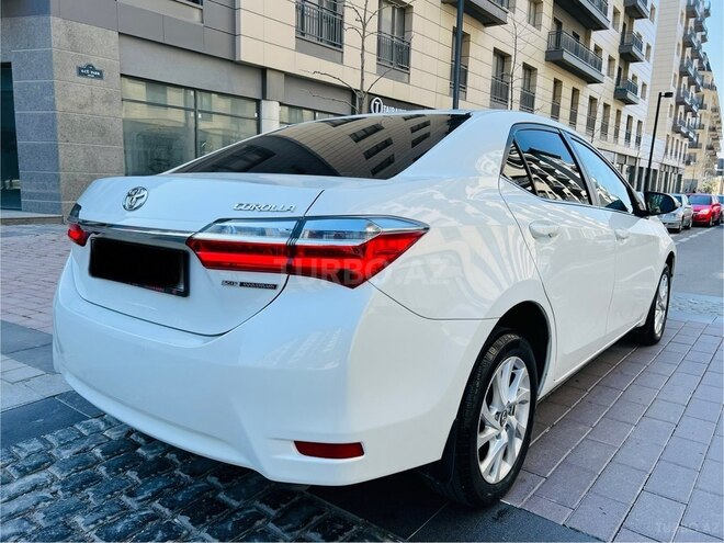 Toyota Corolla 2018, 202,000 km - 1.6 l - Bakı