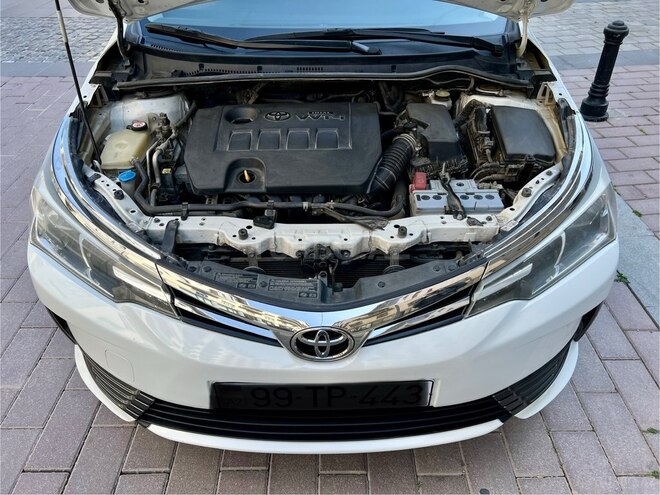 Toyota Corolla 2018, 202,000 km - 1.6 l - Bakı
