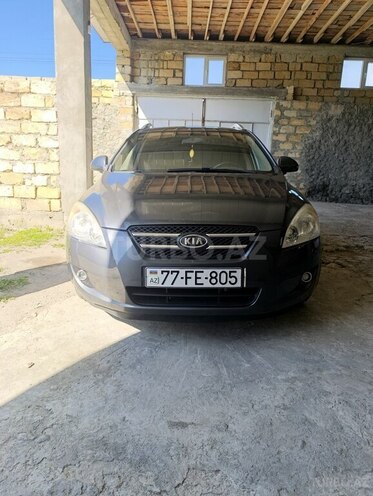 Kia Ceed 2008, 325,000 km - 1.6 л - Şəki
