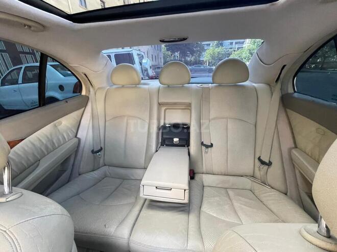 Mercedes E 240 2002, 34,900 km - 2.6 l - Astara