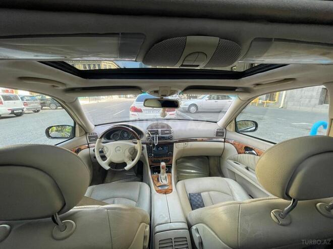 Mercedes E 240 2002, 34,900 km - 2.6 l - Astara