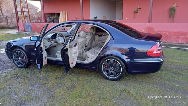 Mercedes E 240 2002, 34,900 km - 2.6 l - Astara