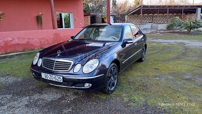 Mercedes E 240 2002, 34,900 km - 2.6 l - Astara