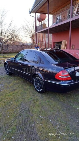 Mercedes E 240 2002, 34,900 km - 2.6 l - Astara