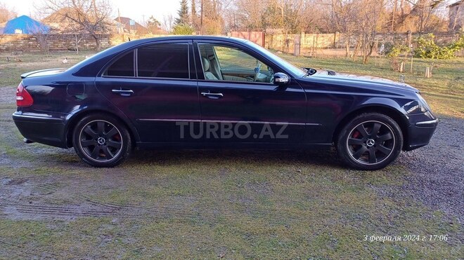 Mercedes E 240 2002, 34,900 km - 2.6 l - Astara