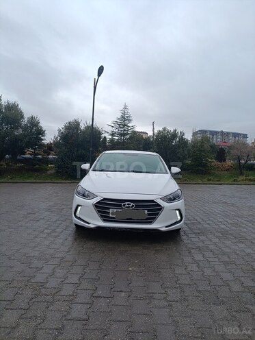 Hyundai Elantra 2018, 157,000 km - 2.0 l - Bakı