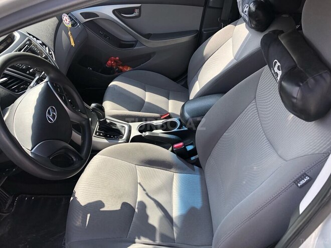 Hyundai Elantra 2015, 203,421 km - 1.8 l - Bakı