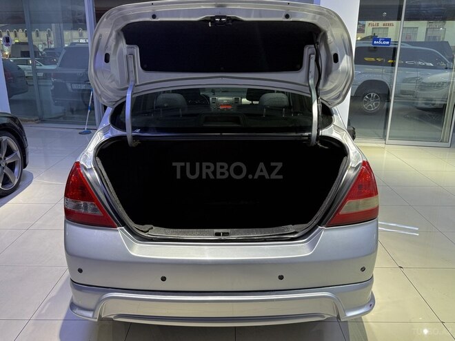 Nissan Tiida 2008, 240,000 km - 1.6 l - Bakı