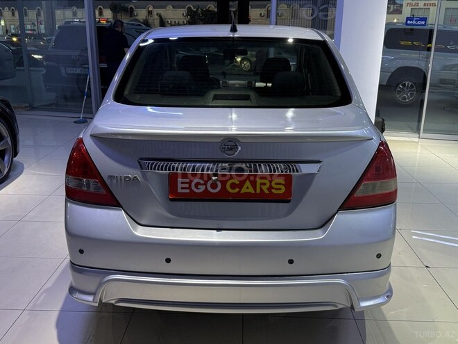 Nissan Tiida 2008, 240,000 km - 1.6 l - Bakı