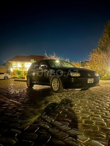 Volkswagen Golf 2001, 285,000 km - 1.8 l - Bakı