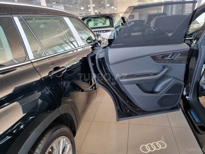 Audi Q8 2021, 35,697 km - 3.0 л - Bakı