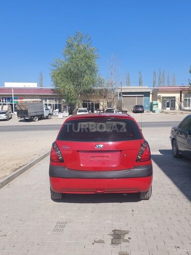 Kia Rio 2005, 385,000 km - 1.5 l - Şirvan