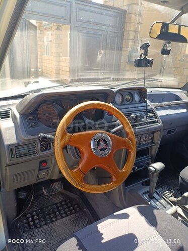 Mitsubishi Pajero 1993, 35,000 km - 2.8 l - Bakı