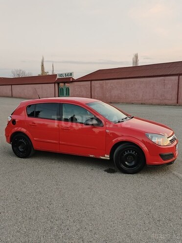 Opel Astra 2006, 331,000 km - 2.2 л - Gəncə