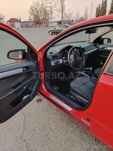 Opel Astra 2006, 331,000 km - 2.2 л - Gəncə