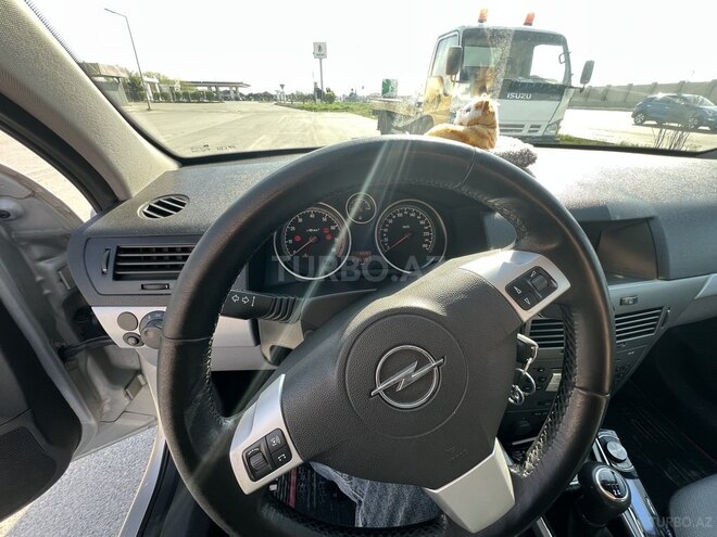 Opel Astra 2005, 215,000 km - 1.4 l - Bakı