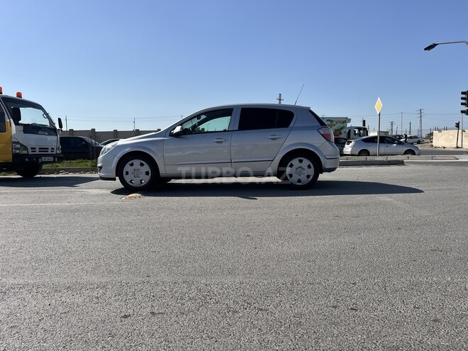 Opel Astra 2005, 215,000 km - 1.4 l - Bakı