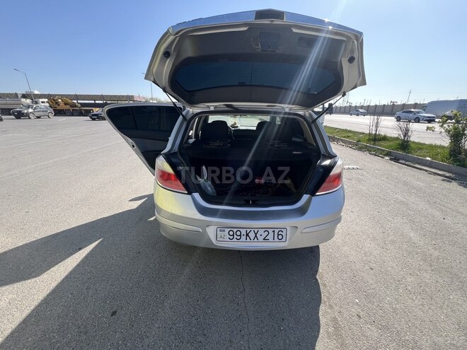 Opel Astra 2005, 215,000 km - 1.4 l - Bakı