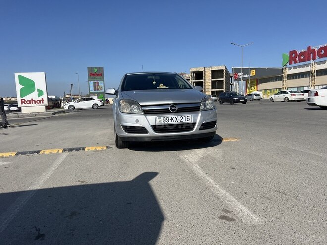 Opel Astra 2005, 215,000 km - 1.4 l - Bakı