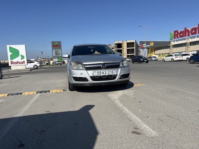 Opel Astra 2005, 215,000 km - 1.4 l - Bakı