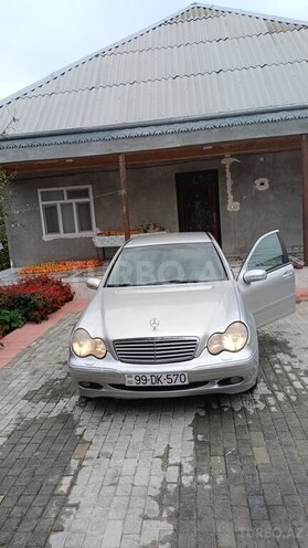 Mercedes C 240 2001, 255,282 km - 2.6 л - Sumqayıt
