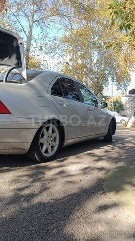 Mercedes C 240 2001, 255,282 km - 2.6 л - Sumqayıt
