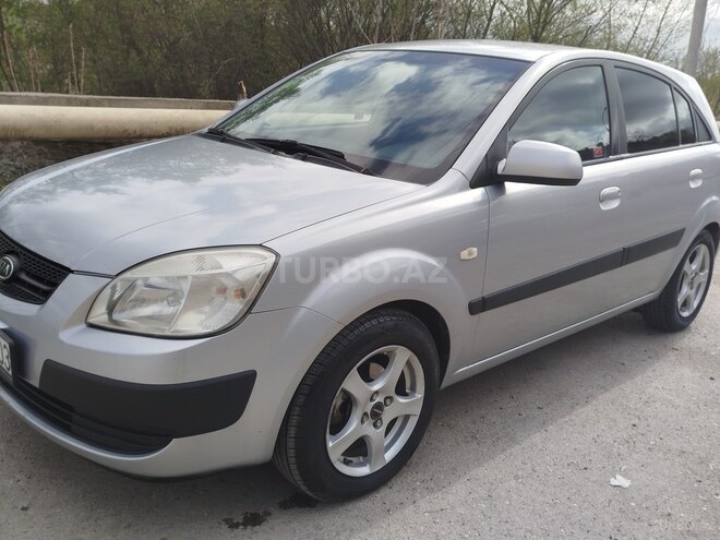 Kia Rio 2006, 255,000 km - 1.4 l - Quba