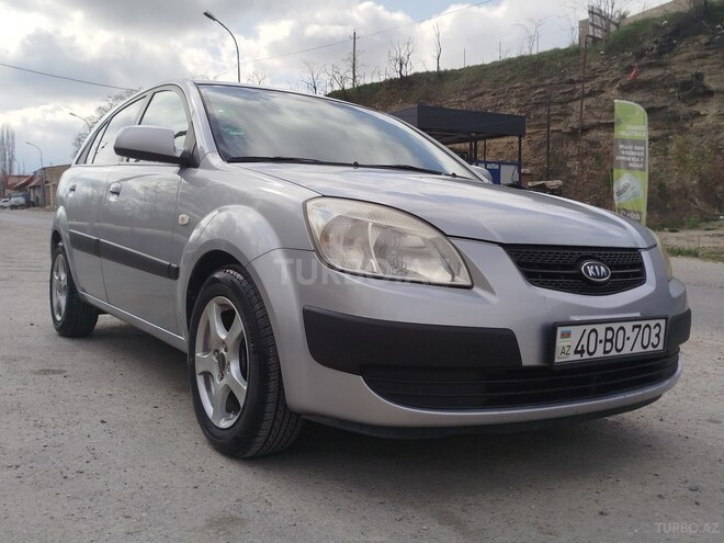 Kia Rio 2006, 255,000 km - 1.4 l - Quba