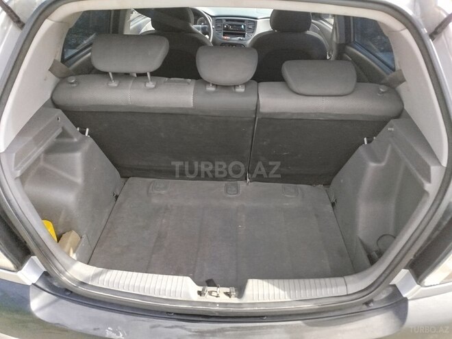 Kia Rio 2006, 255,000 km - 1.4 l - Quba