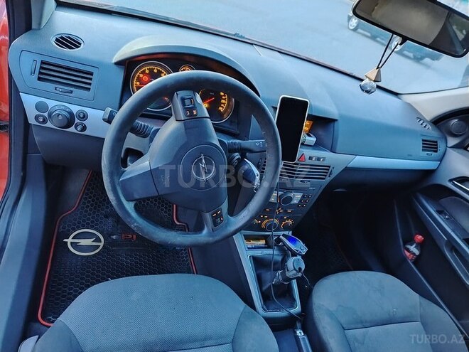 Opel Astra 2006, 331,000 km - 2.2 л - Gəncə