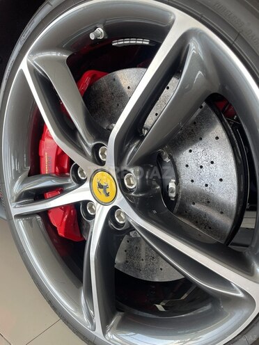 Ferrari 296 GTB-29