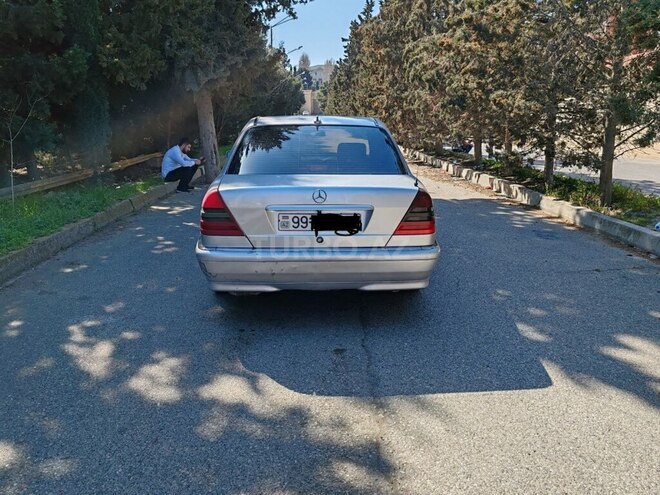 Mercedes C 240 1999, 381,255 km - 2.4 l - Bakı