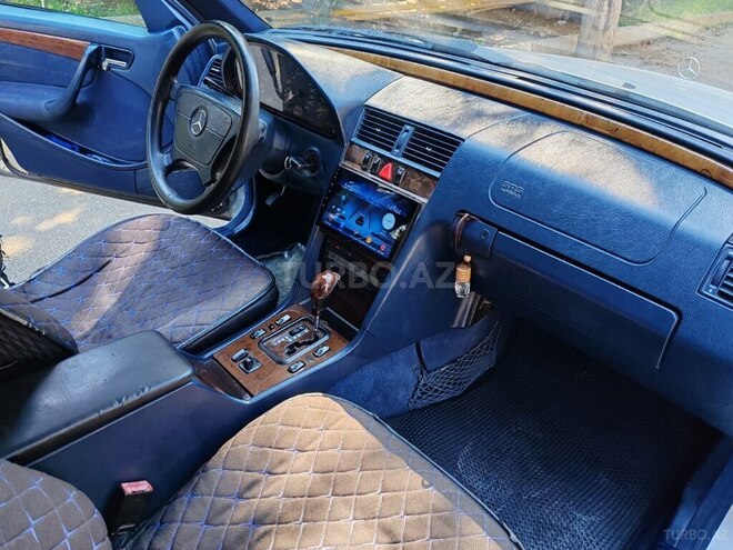 Mercedes C 240 1999, 381,255 km - 2.4 l - Bakı