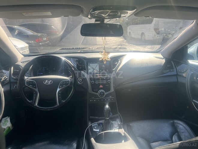 Hyundai Grandeur 2015, 215,445 km - 2.2 l - Bakı