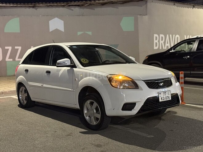 Kia Rio 2010, 240,000 km - 1.4 l - Şamaxı