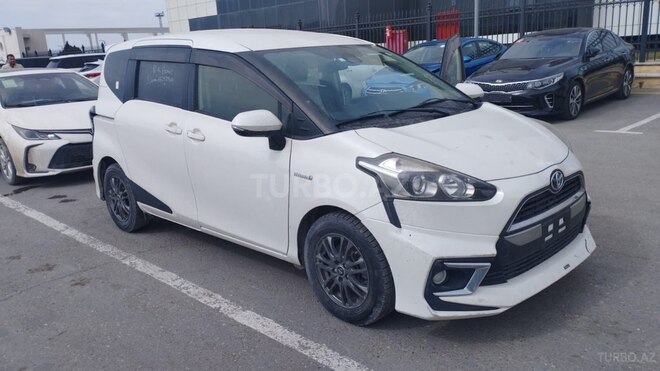 Toyota Sienta 2016, 165,000 km - 1.5 l - Bakı