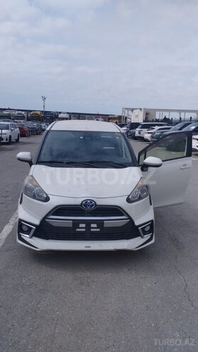 Toyota Sienta 2016, 165,000 km - 1.5 l - Bakı