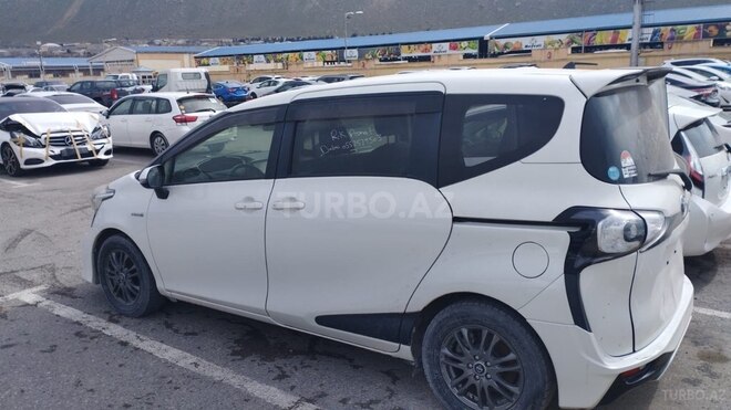 Toyota Sienta 2016, 165,000 km - 1.5 l - Bakı