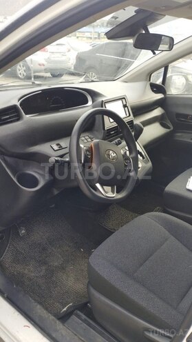 Toyota Sienta 2016, 165,000 km - 1.5 l - Bakı