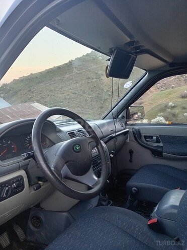 UAZ Patriot 2011, 84,000 km - 2.7 l - Lerik