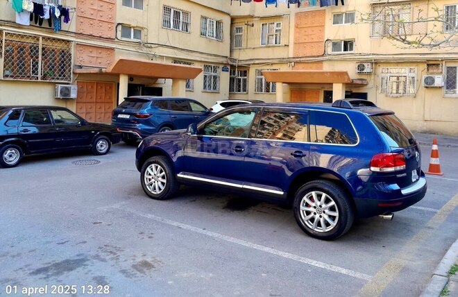 Volkswagen Touareg 2003, 259,000 km - 3.2 л - Bakı