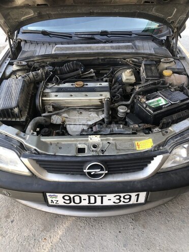 Opel Vectra 1997, 100,000 km - 2.0 l - Bakı