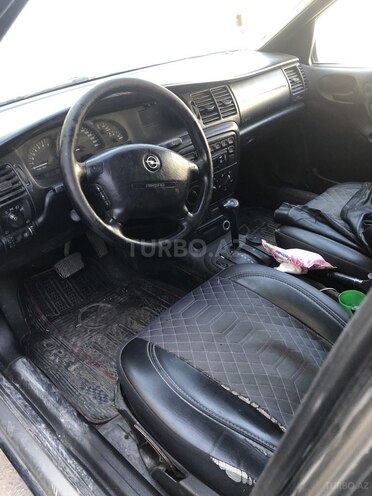 Opel Vectra 1997, 100,000 km - 2.0 l - Bakı