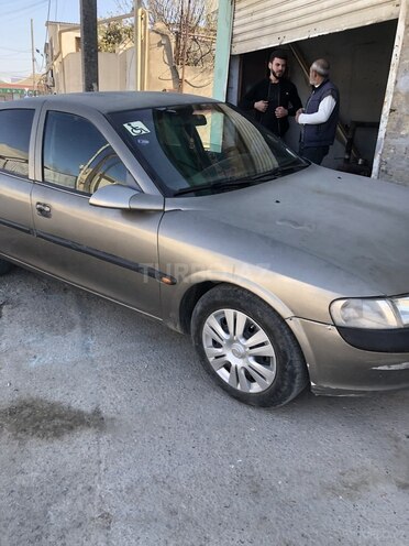 Opel Vectra 1997, 100,000 km - 2.0 l - Bakı
