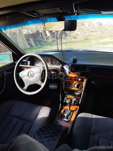 Mercedes E 220 1994, 400,000 km - 2.2 l - Bakı