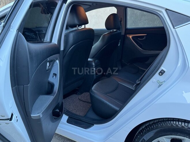 Hyundai Avante 2014, 228,000 km - 1.6 l - Bakı