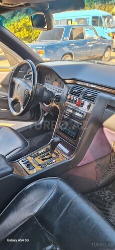 Mercedes E 270 2000, 500,000 km - 2.7 l - Qazax