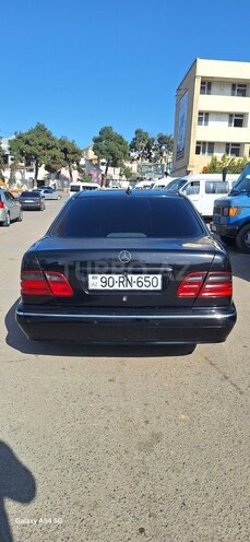 Mercedes E 270 2000, 500,000 km - 2.7 l - Qazax