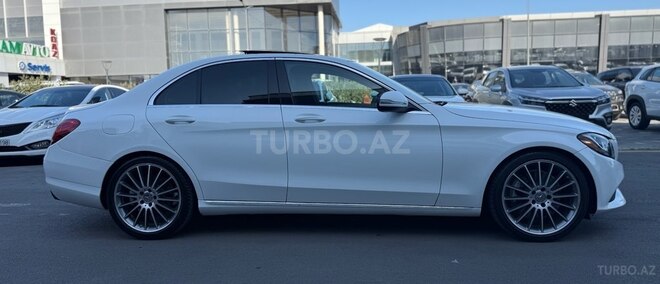 Mercedes C 300 2017, 93,500 km - 2.0 л - Bakı